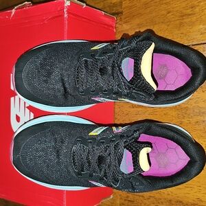 New Balance Black Sneakers with Multicolor Accents